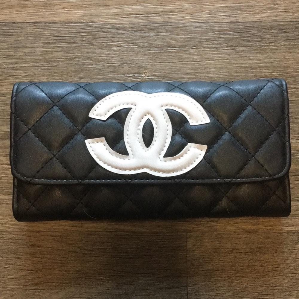 Black/ White Wallet